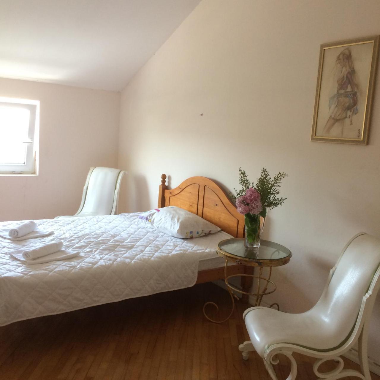 Guest House One Two Three Тбилиси Екстериор снимка