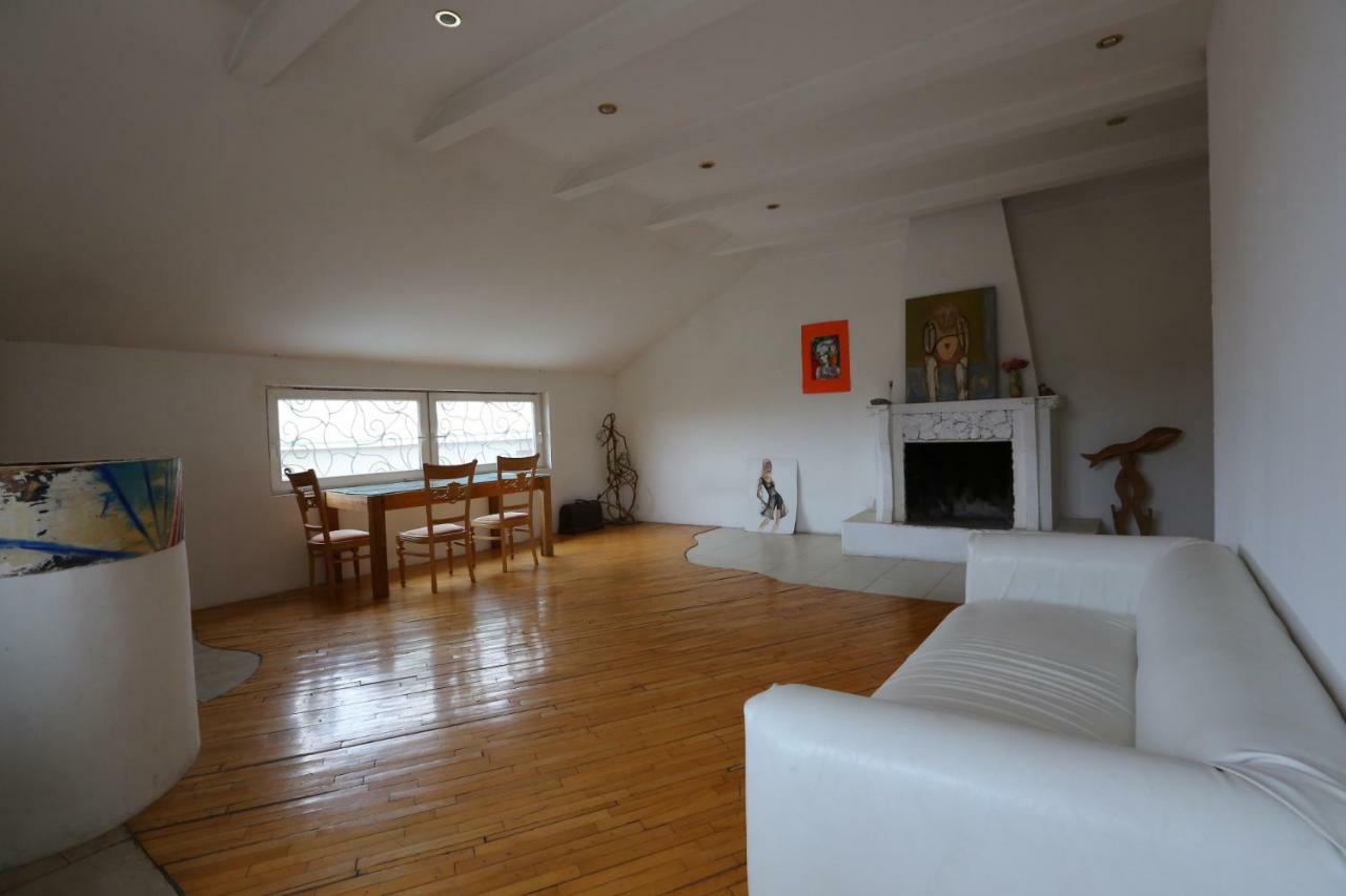 Guest House One Two Three Тбилиси Екстериор снимка