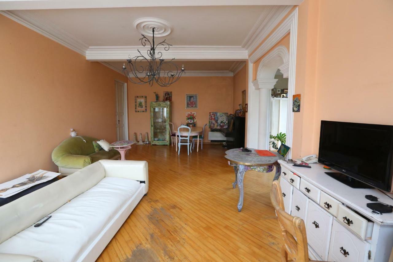 Guest House One Two Three Тбилиси Екстериор снимка