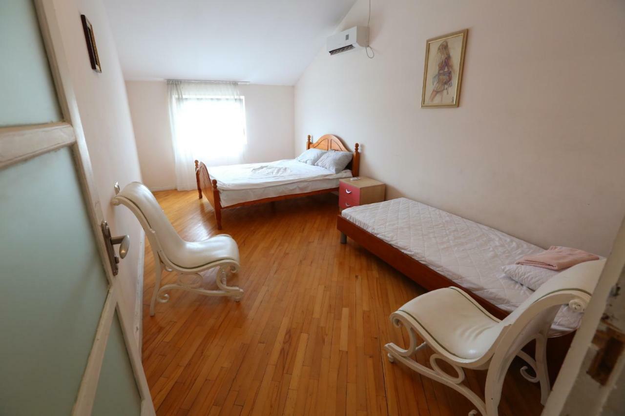 Guest House One Two Three Тбилиси Екстериор снимка